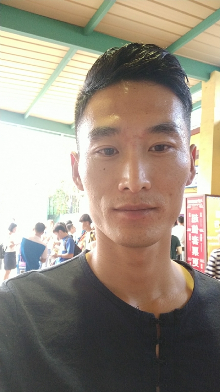 难得糊涂的第一张照片--金门交友网