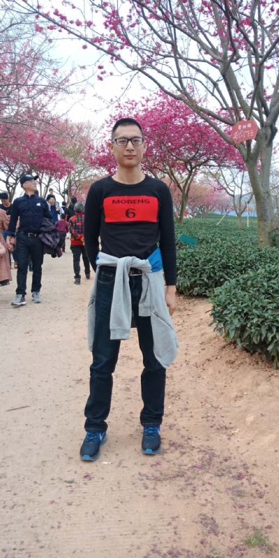 小梁的第一张照片--金门交友网