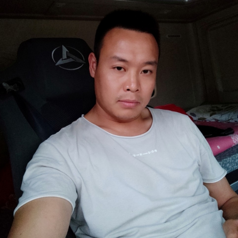 默默的第一张照片--金门交友网