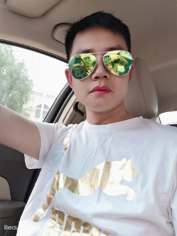 奋斗的第一张照片--金门交友网