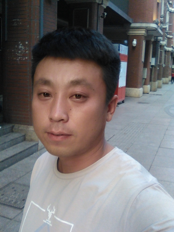 冰冷的心的第一张照片--金门交友网