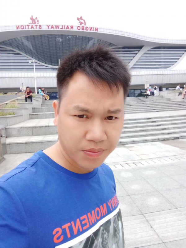 笑对人生的第一张照片--金门交友网