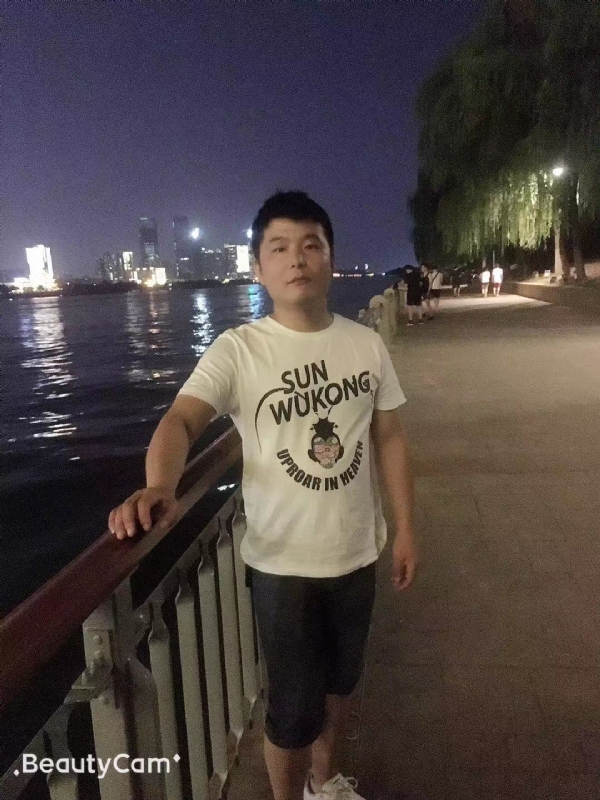 古月的第一张照片--金门交友网