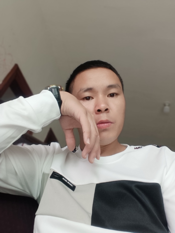冷漠的第一张照片--金门交友网