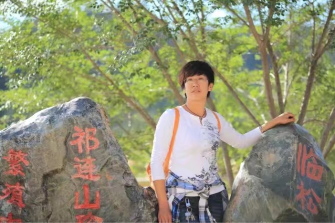 弱水河边青春草的第一张照片--金门交友网