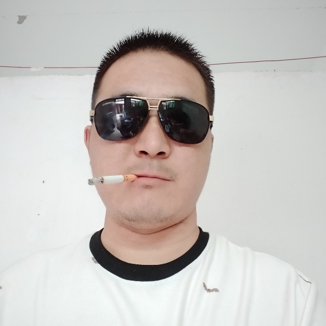 白伟伟的第一张照片--金门交友网