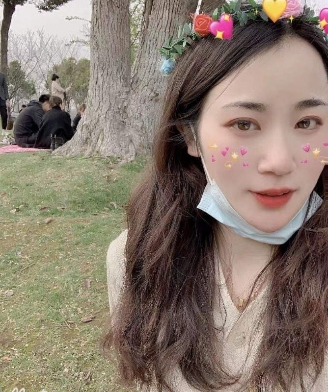 小花的第一张照片--金门交友网