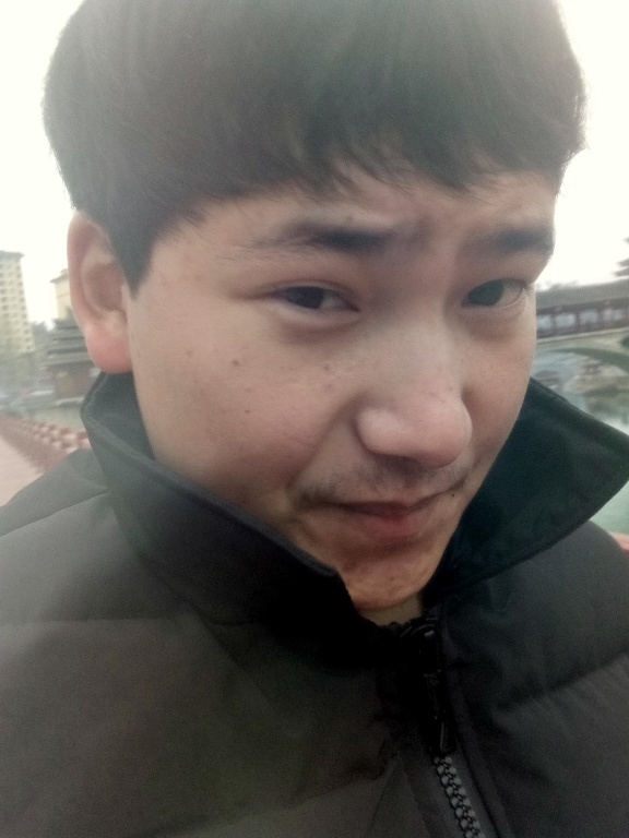 侗族青年作家超超的第二张照片--金门交友网