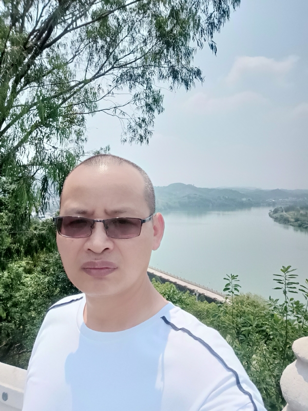 随缘随性的第一张照片--金门交友网