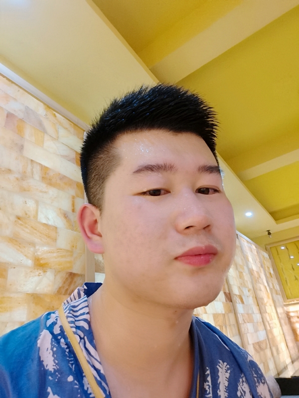 六月与阿十二的第一张照片--金门交友网