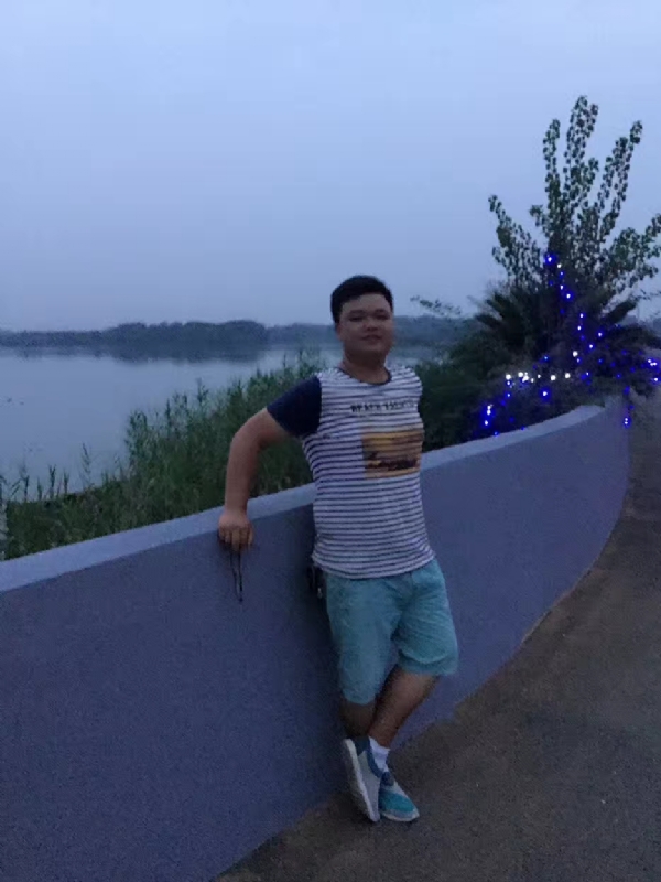 RLC的第一张照片--金门交友网