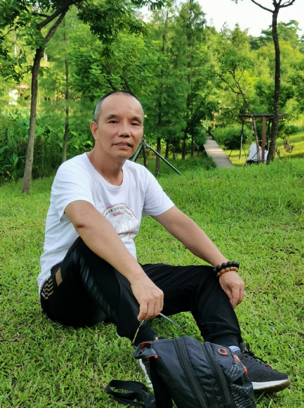 稳重大方的第二张照片--金门交友网