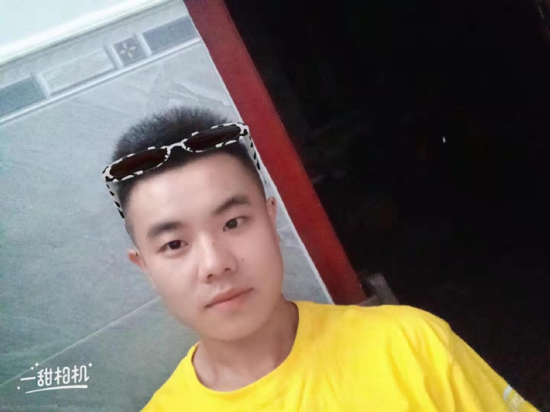 建国90周年的学渣的第一张照片--金门交友网