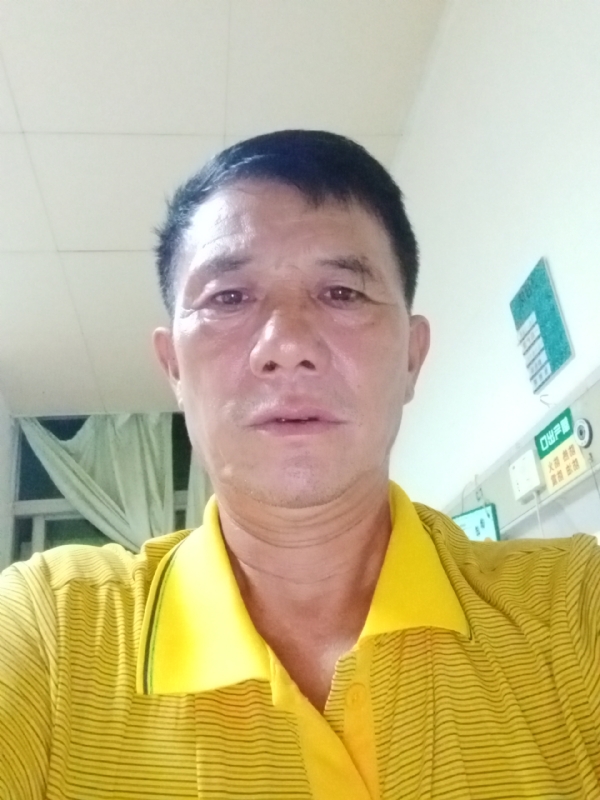 打工人的第一张照片--金门交友网
