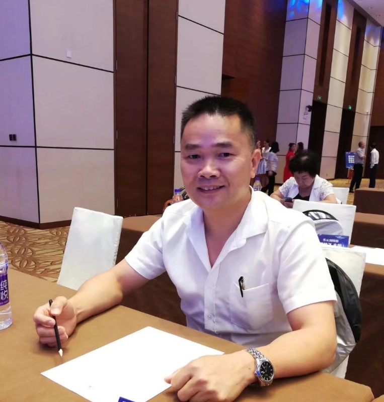温馨港湾只差一个你的第一张照片--金门交友网