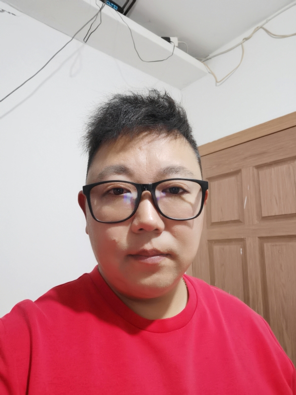 开山的第一张照片--金门交友网
