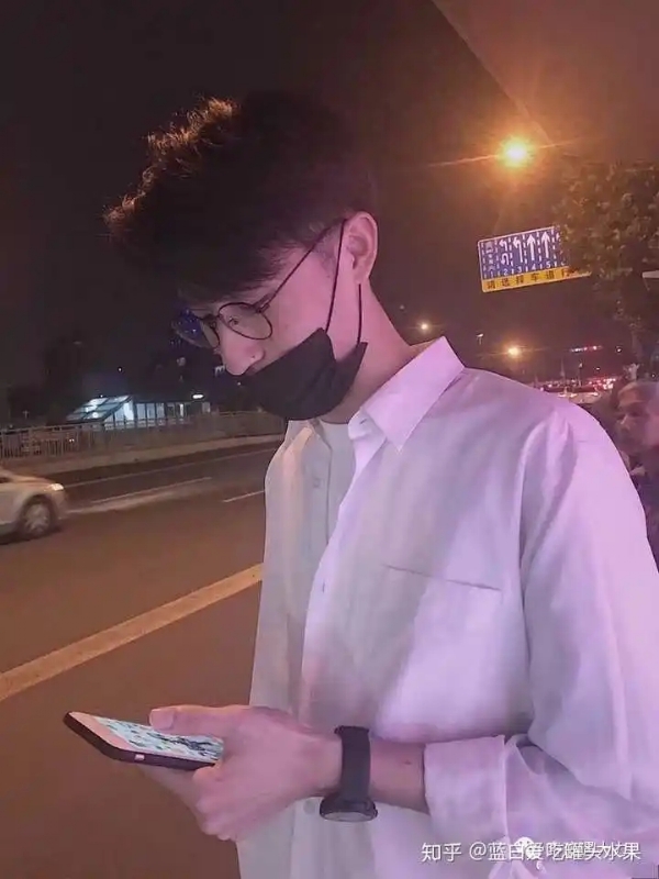 情圣的第一张照片--金门交友网