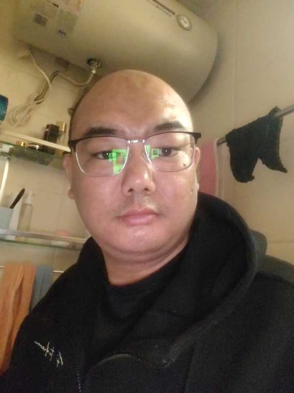 小胖子的第一张照片--金门交友网