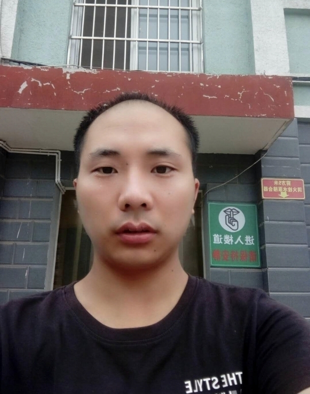 亮亮的第一张照片--金门交友网