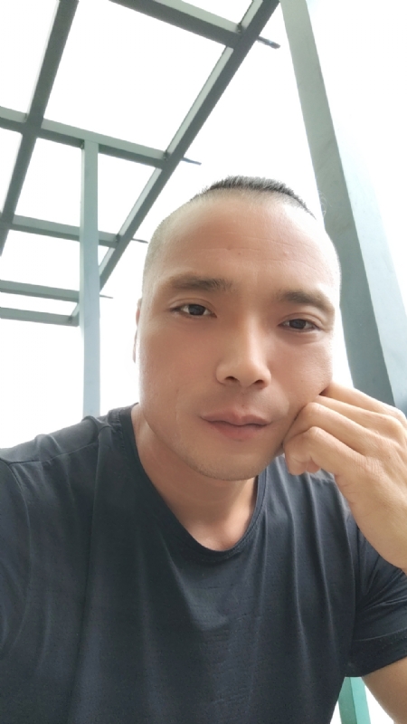 伯爵的第三张照片--金门交友网