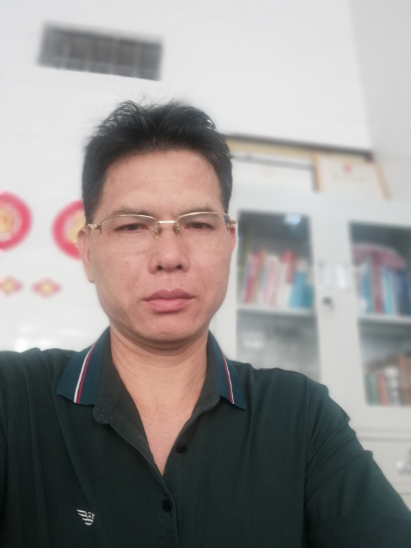 后视镜的第一张照片--金门交友网