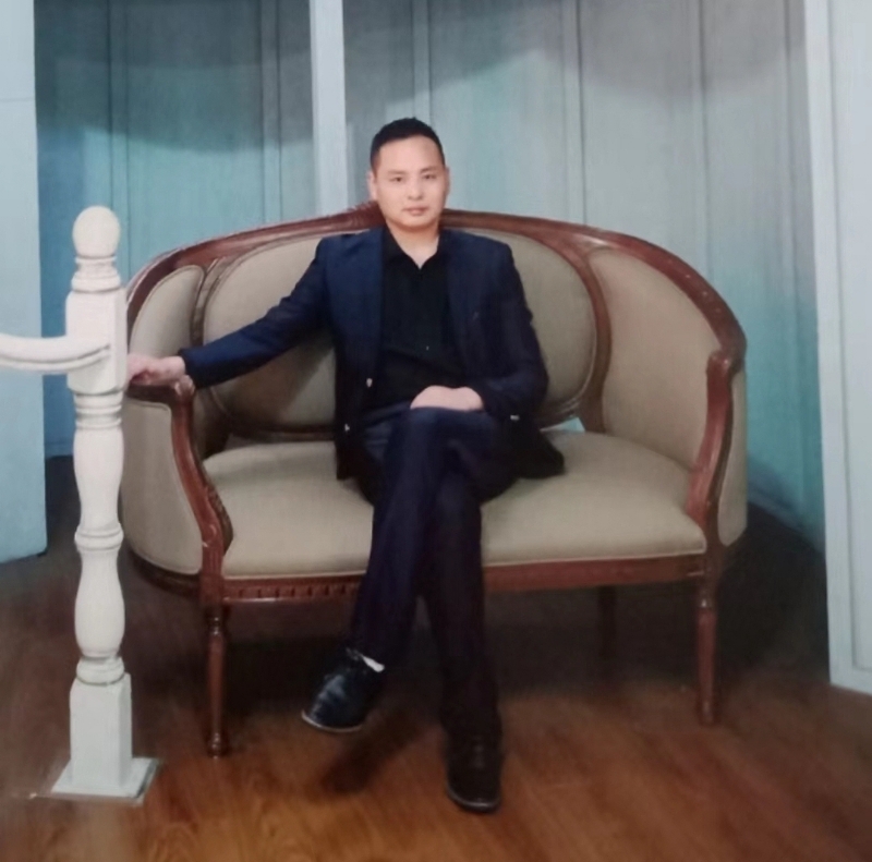 龙行天下的第二张照片--金门交友网