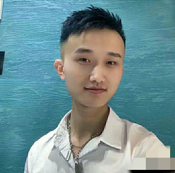 小哥哥的第一张照片--金门交友网