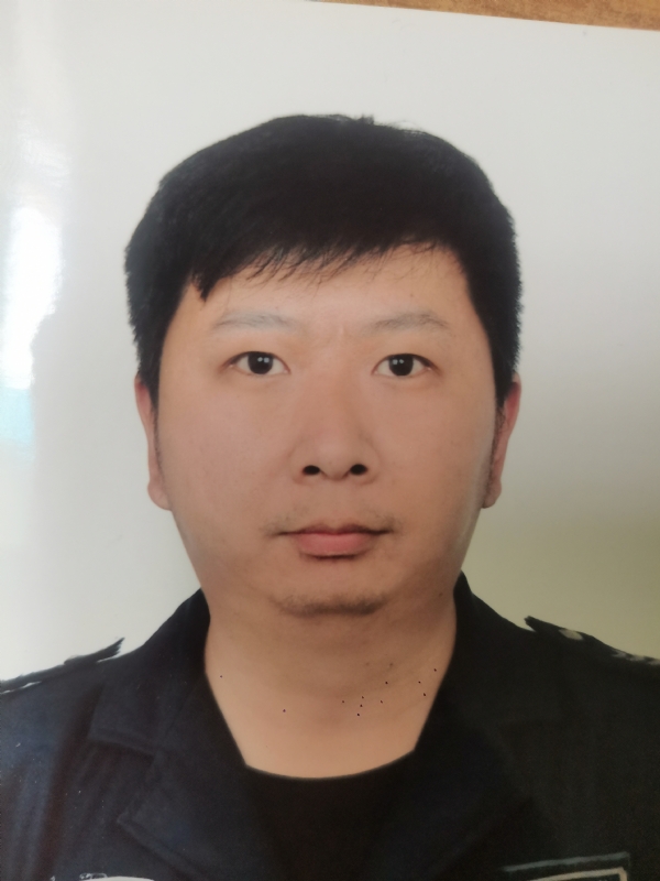 吕嘉的第一张照片--金门交友网